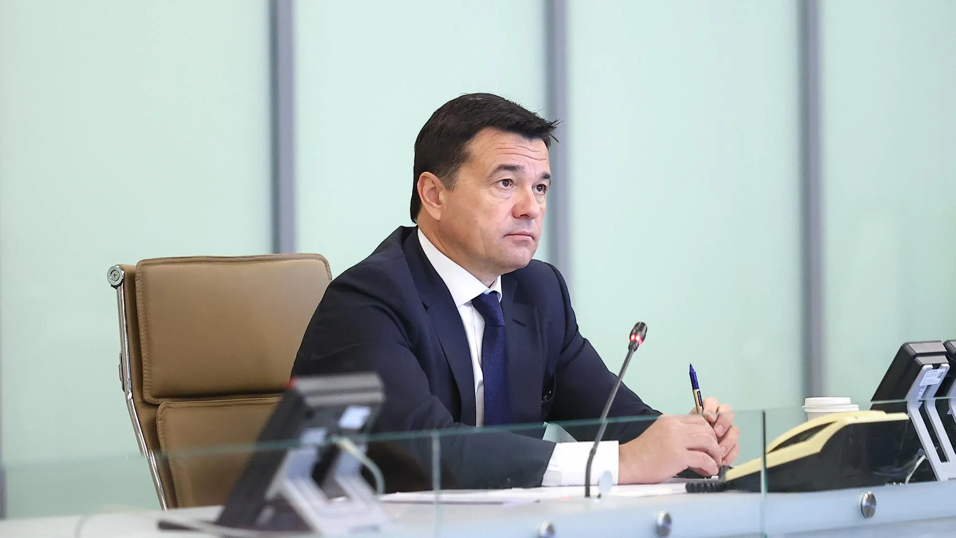 Андрей Воробьев поручил усилить работы по уборке снега в Подмосковье