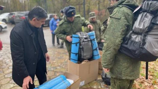 Партийцы Люберец посетили военную часть и передали помощь мобилизованным