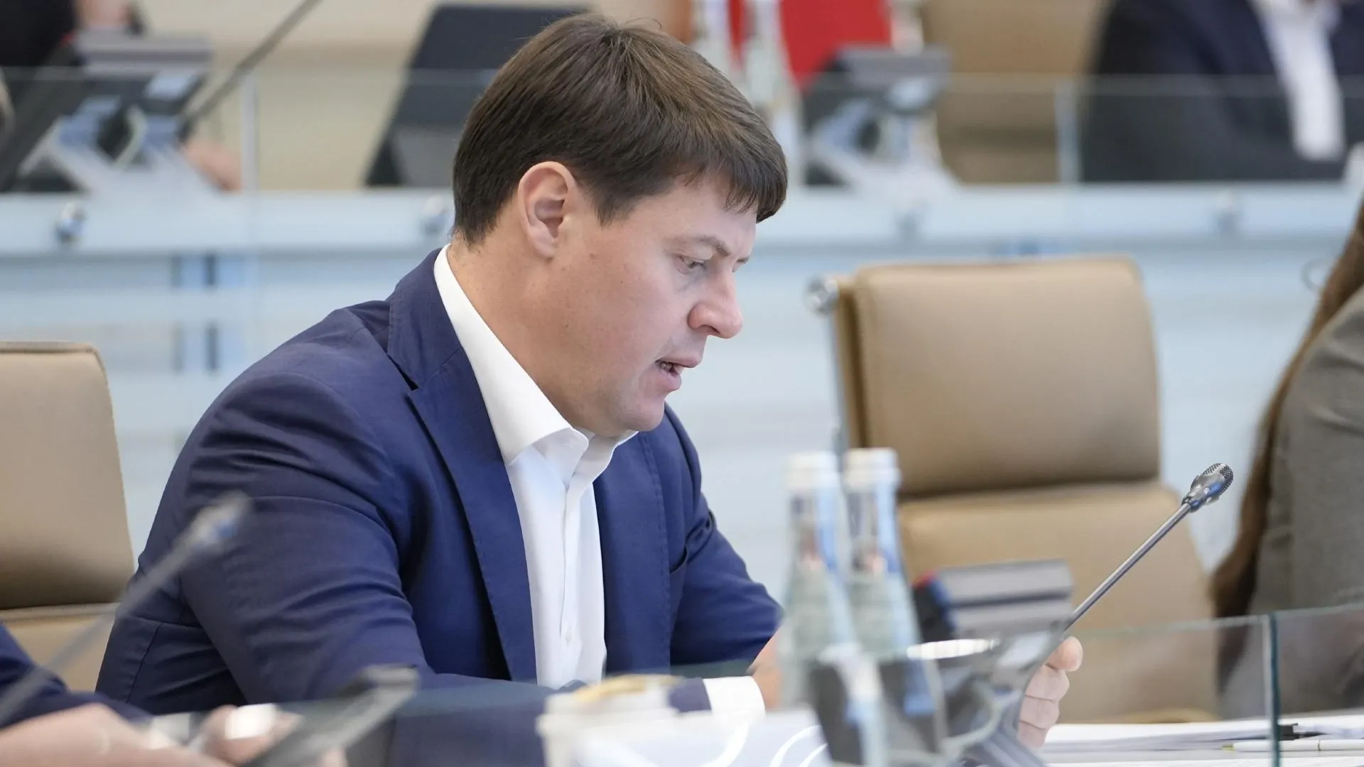УК начнут фиксировать неправильную парковку у мусорных баков в Подмосковье