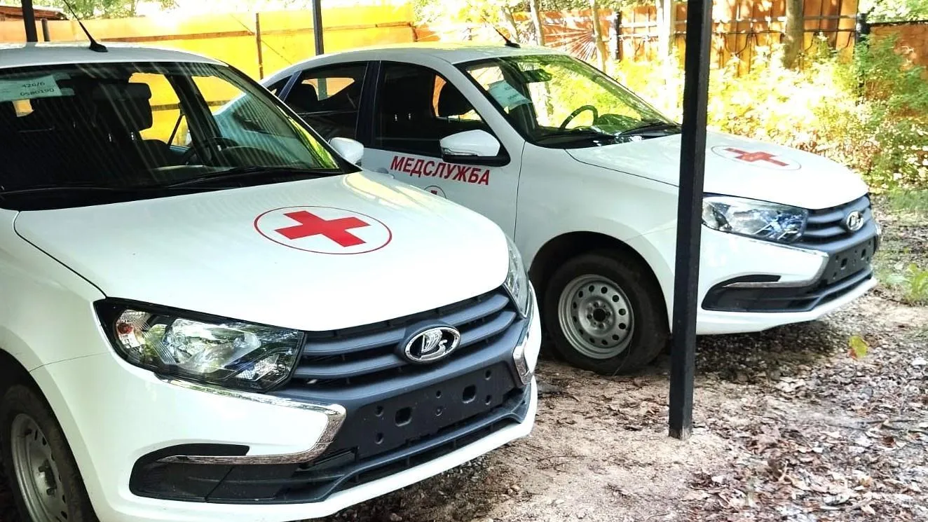 В Серпуховскую больницу поступили три новых автомобиля