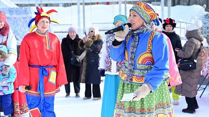 В парке Воскресенска провели праздник Тещины блины