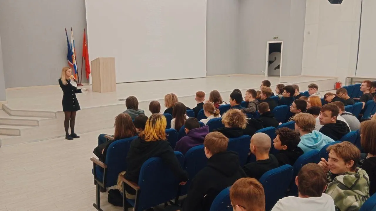 Королевских студентов пригласили заниматься спортом на самом крупном стадионе города