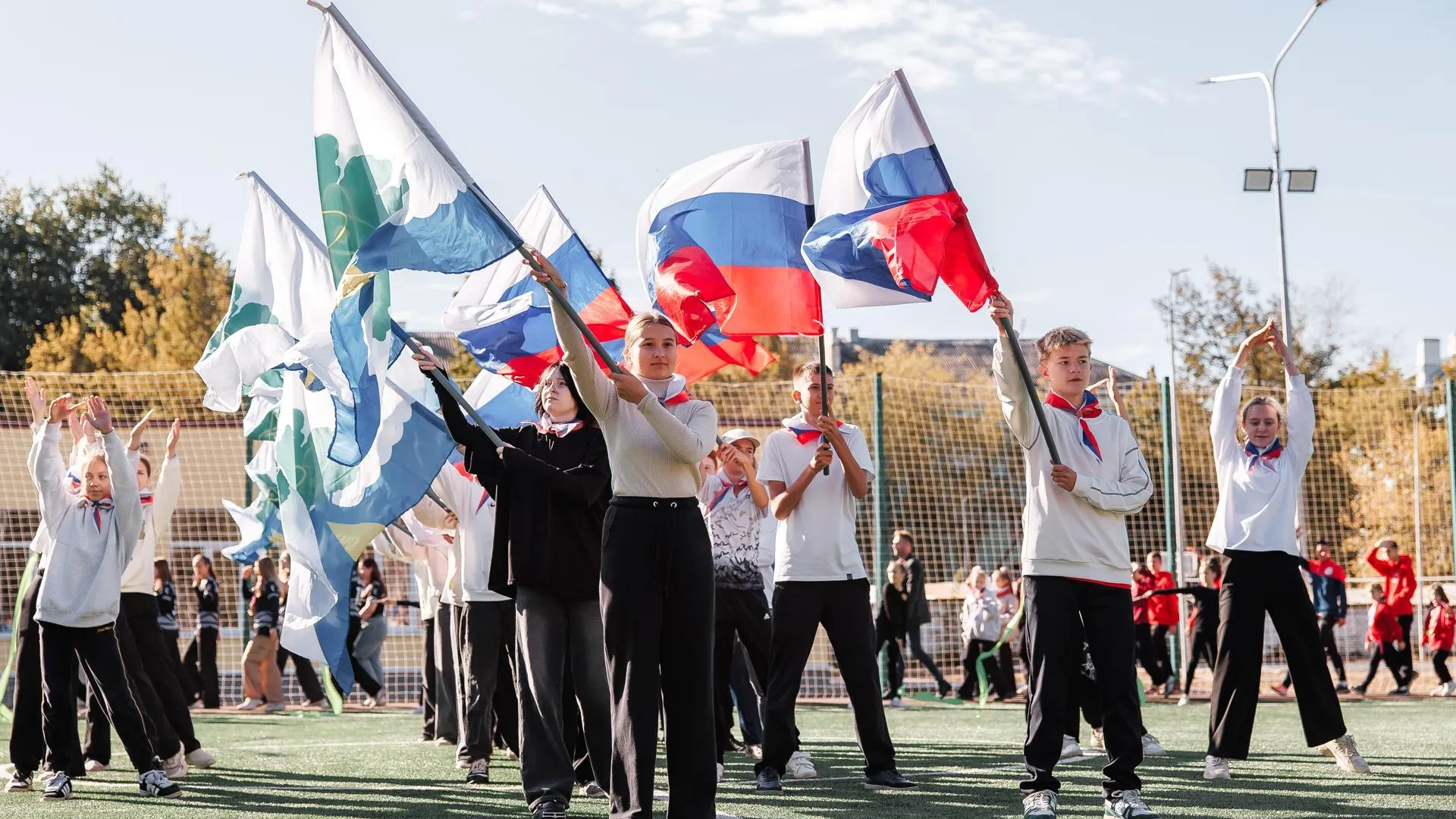Спортивный стадион в школе № 1 в Дубне открыт для занятий