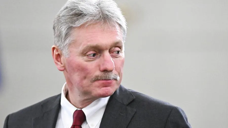 Песков попросил позвонить в Киев и задать один вопрос