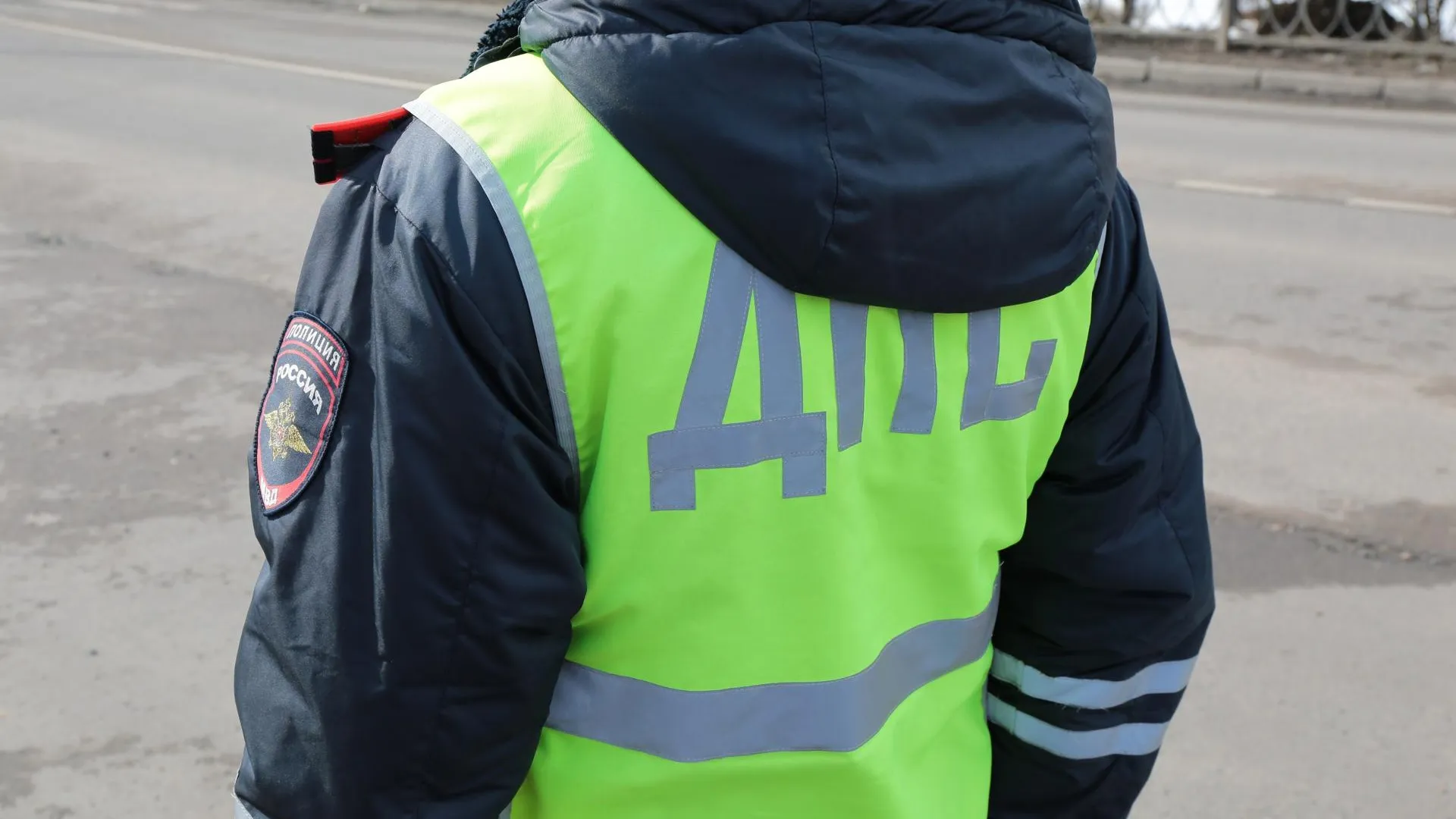 Жителям Люберец напомнили о соблюдении ПДД во время снегопада
