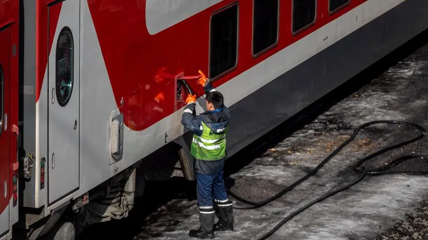 3 человека пострадали при пожаре в поезде на Ярославском вокзале Москвы