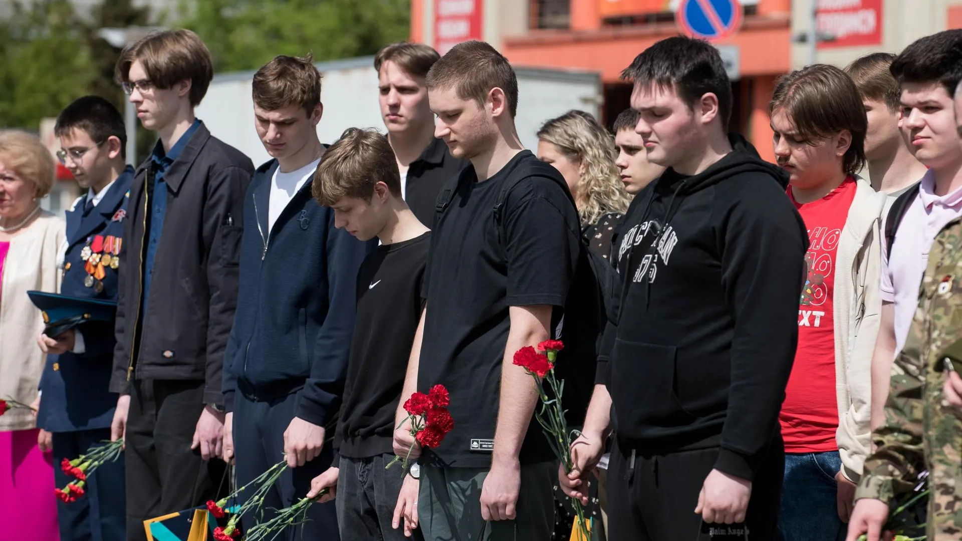 Реутов отправил 14 новобранцев на срочную службу в рамках весеннего призыва