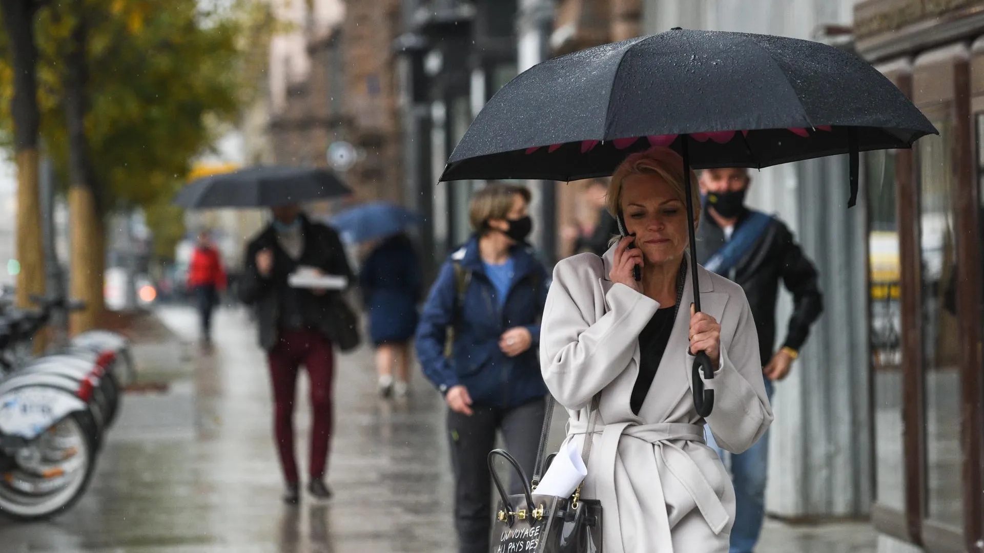 До 16 градусов тепла и кратковременные дожди ожидают жителей Московского региона в четверг
