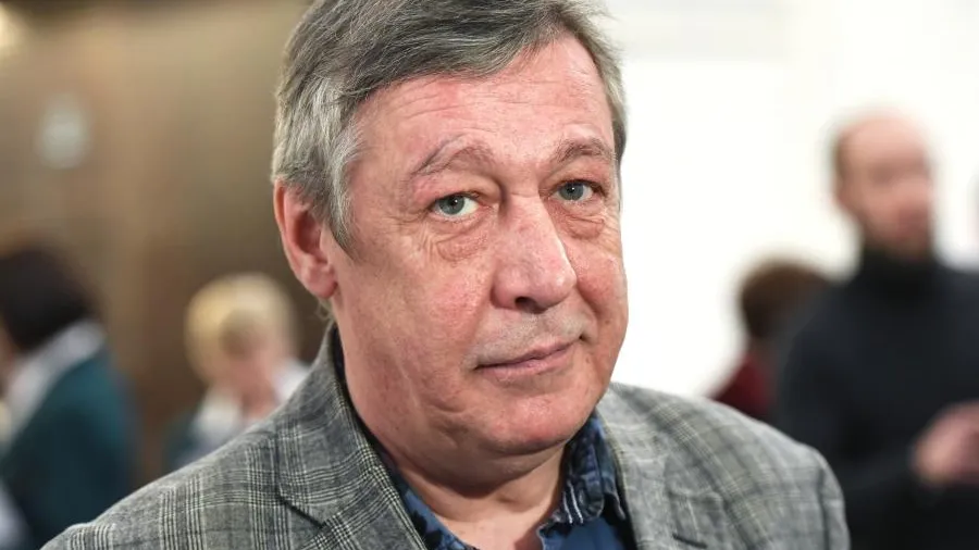 Кожаный стул и вентилятор: каким будет кабинет для Ефремова на швейной фабрике