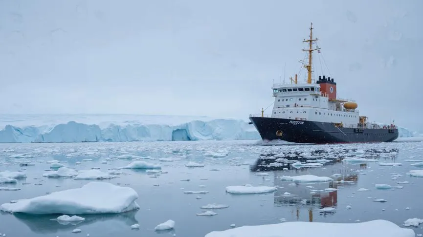 NDR: ледокол ФРГ сломался в Балтийском море
