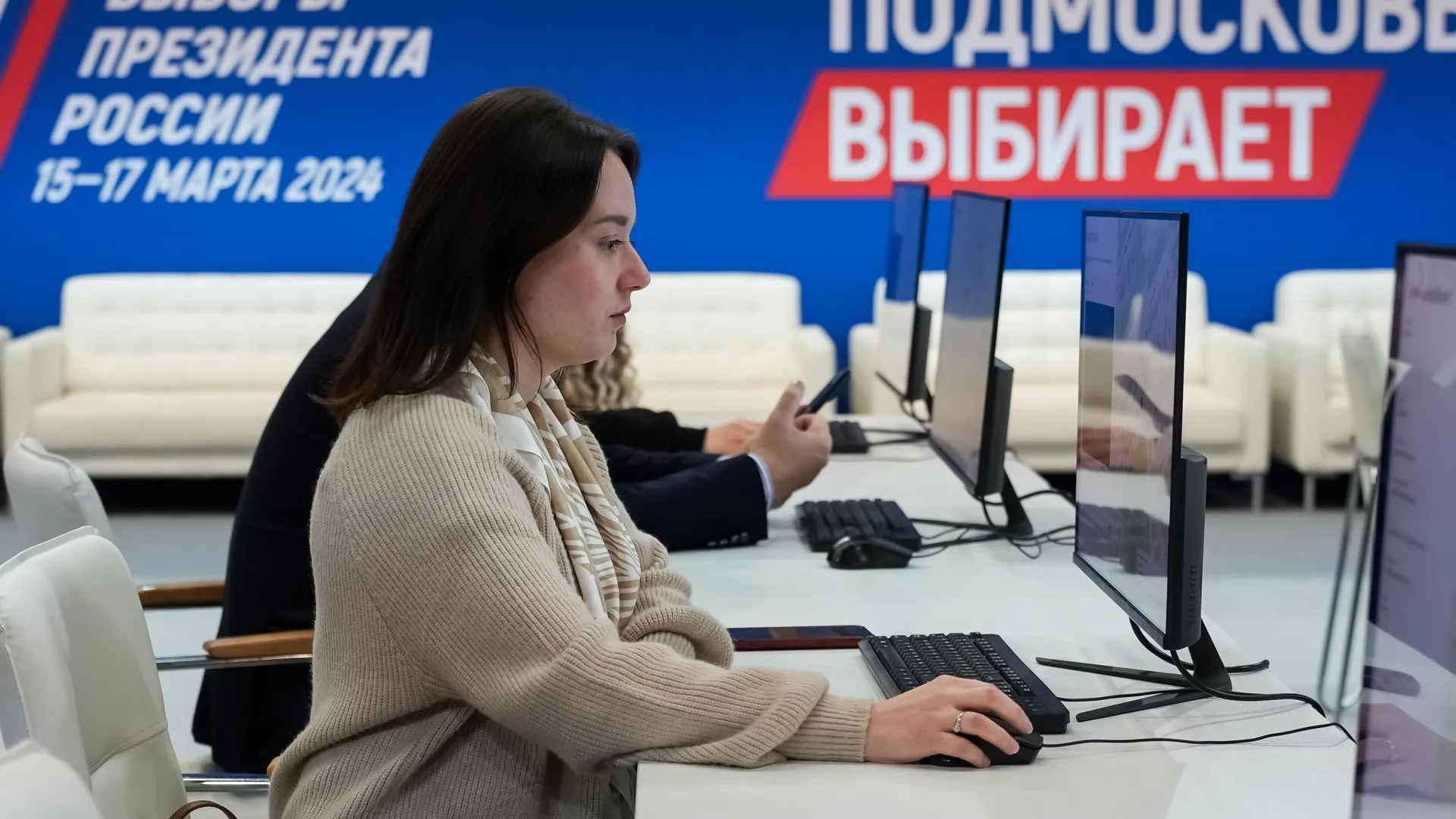 Депутат Самединова: среди наблюдателей на выборах беспорядка нет