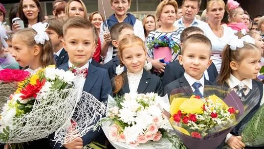 Юров поздравил учеников Балашихинского лицея с началом учебного года