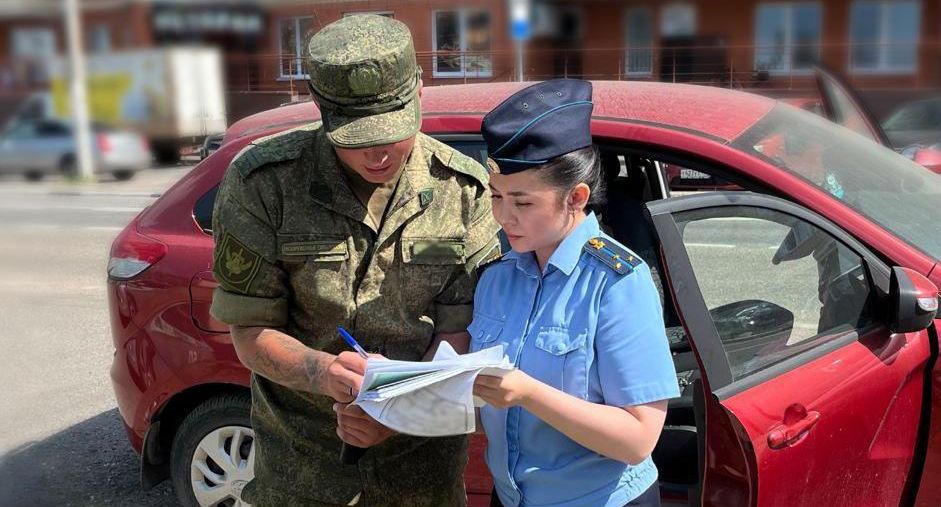 Судебные приставы Подмосковья передали конфискованные автомобили на нужды СВО