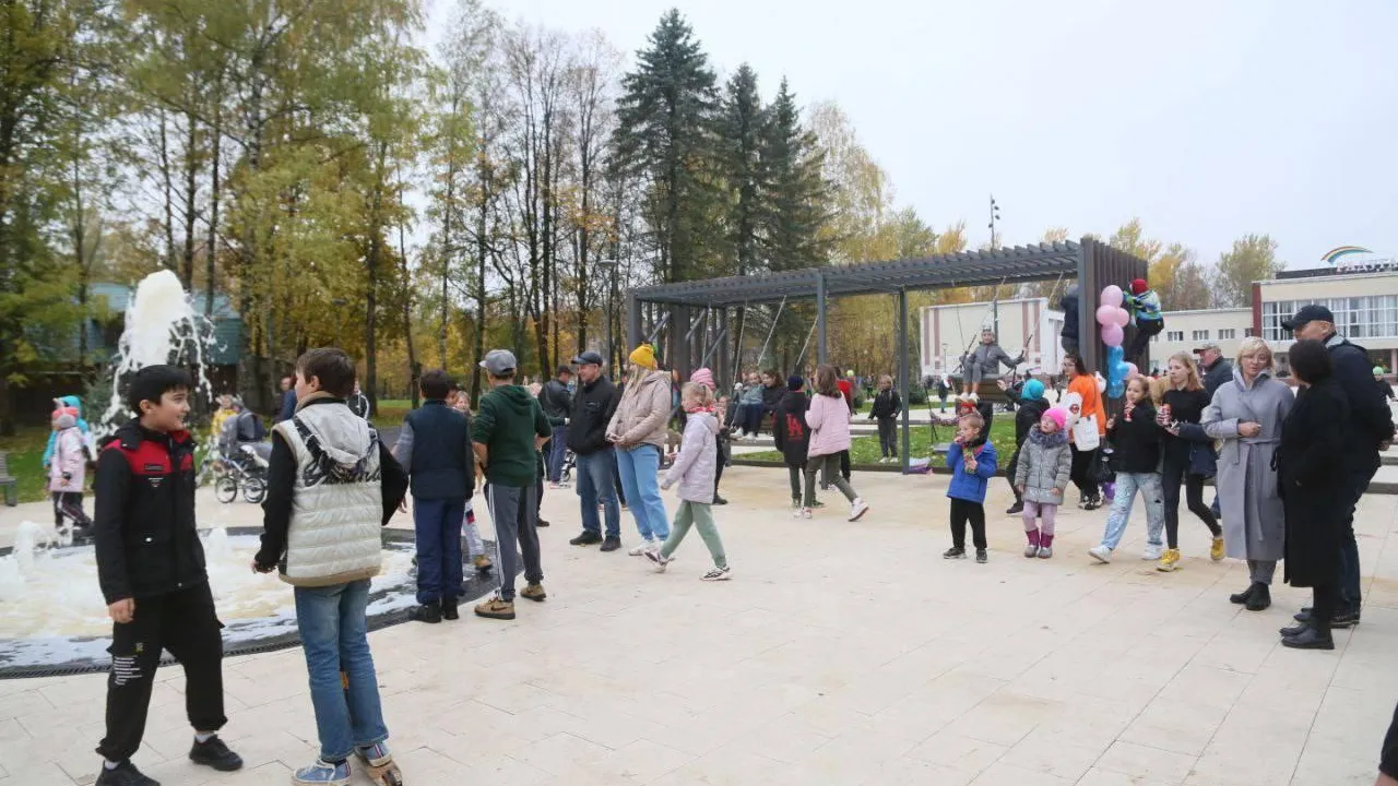 В Сергиево‑Посадском округе открыли сквер перед КДЦ «Радуга»