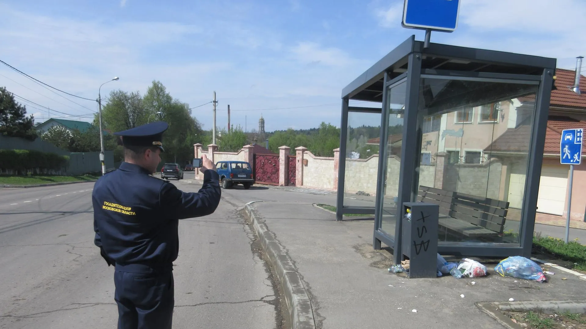 Свыше 50 нарушений чистоты устранили вдоль трасс Подмосковья за прошедшую неделю