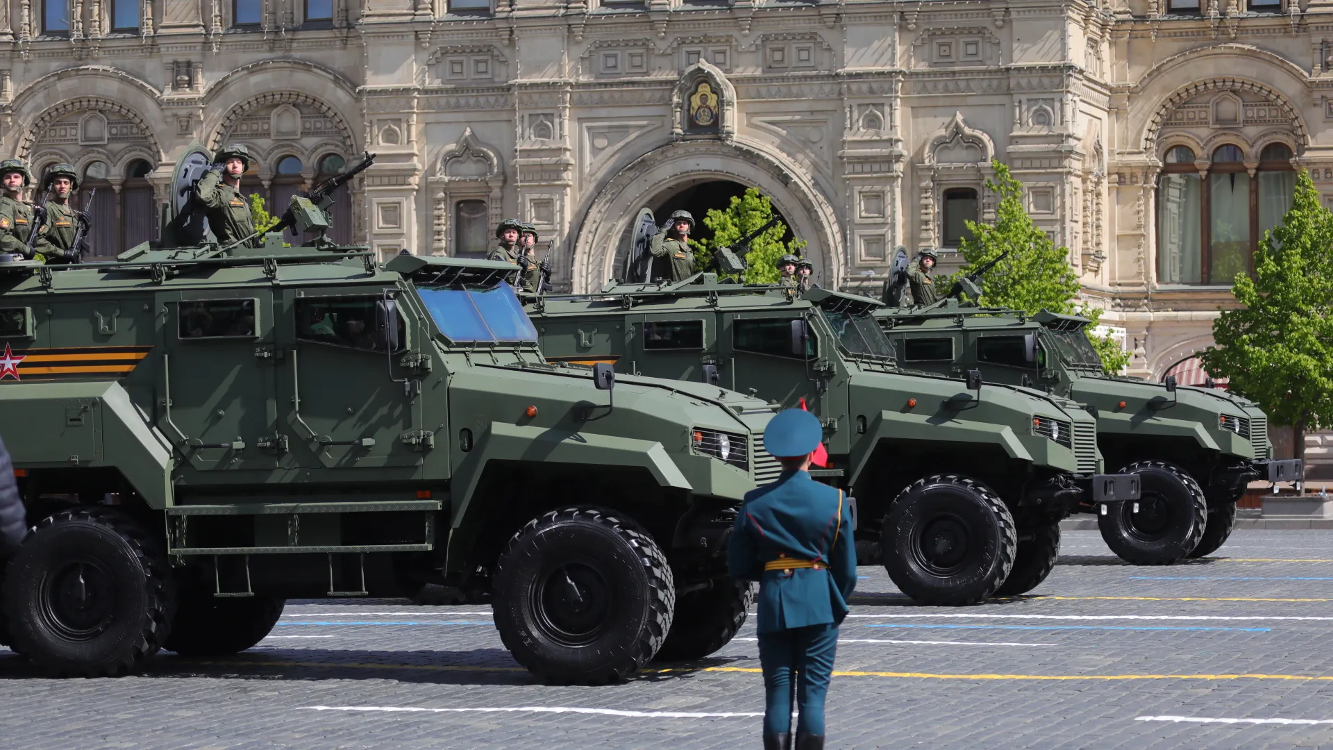 Парад Победы покажут в прямом эфире в московском метро