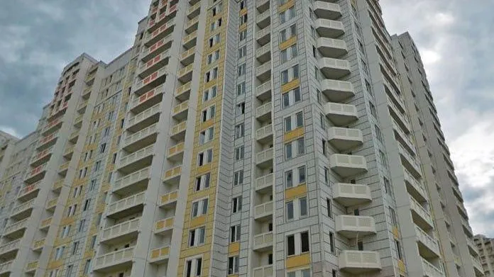 Оступился и разбился: подросток выпал с 15 этажа дома-призрака в Подольске