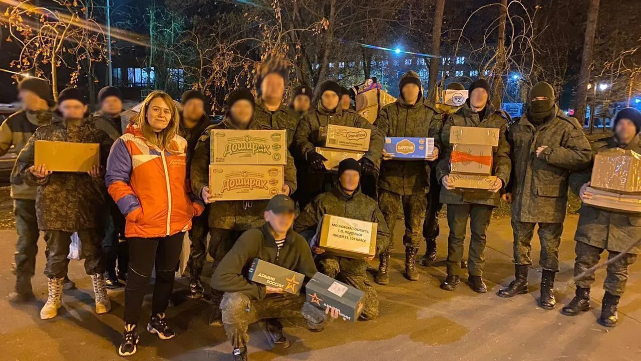 Волонтеры Подольска передали продуктовые наборы мобилизованным и их родным