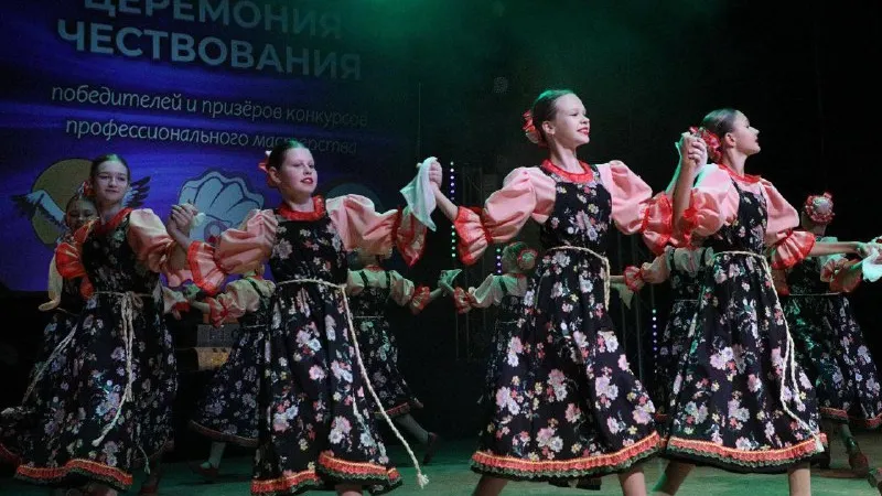 Педагогов-победителей муниципальных конкурсов наградили в Наро-Фоминске