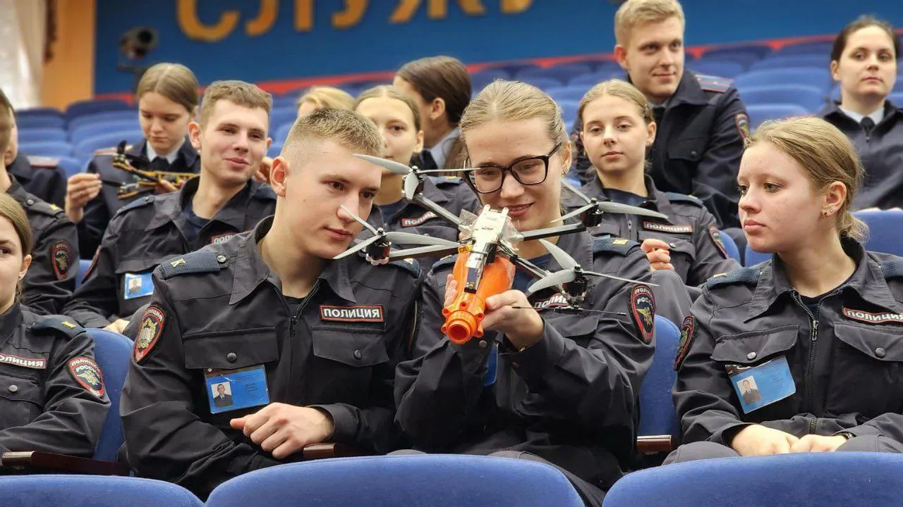 Ветеран СВО провел урок мужества для курсантов университета МВД в Рузском округе