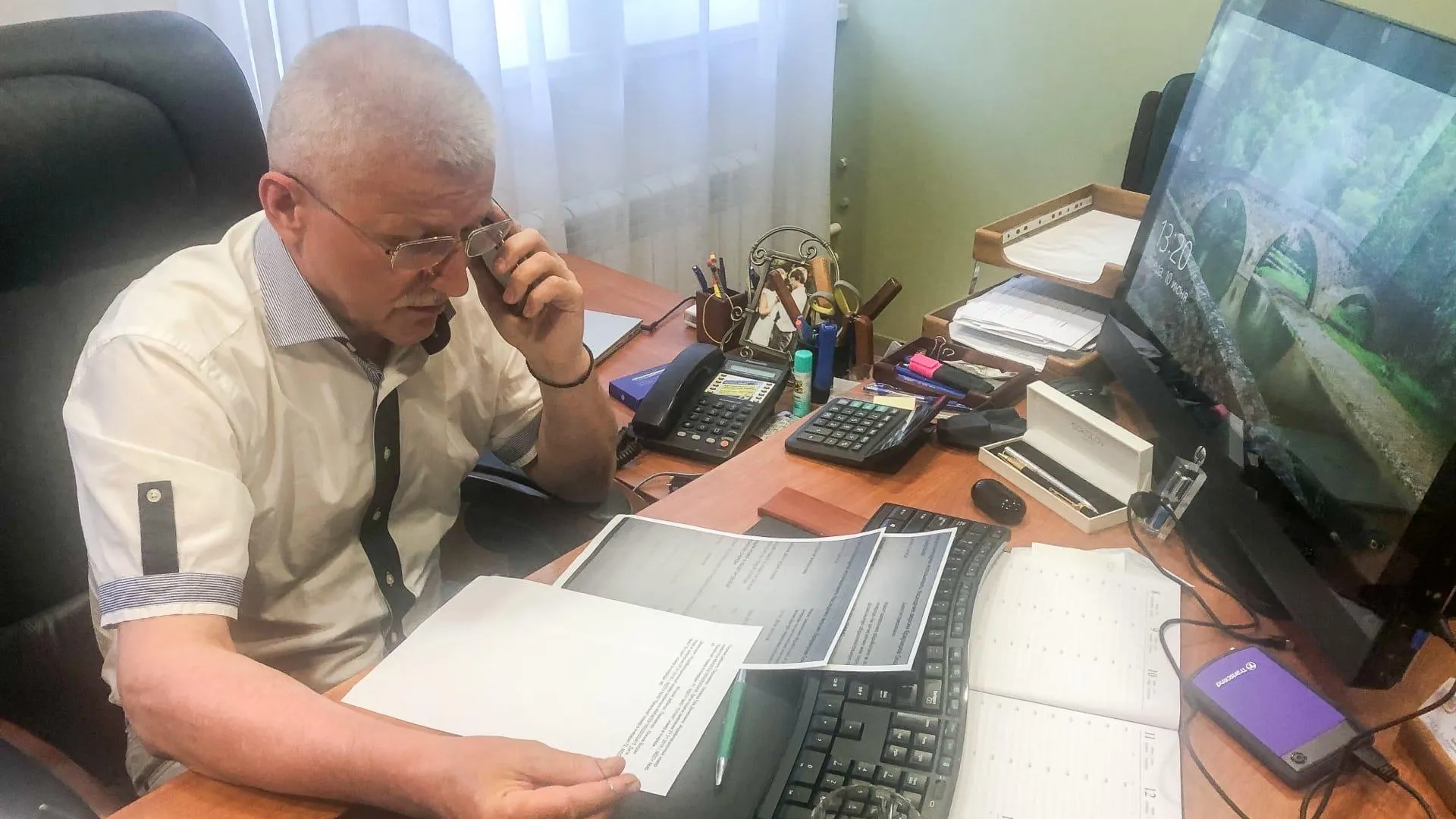 Депутат Мособлдумы поможет жительнице Подольска устроить детей в детсад
