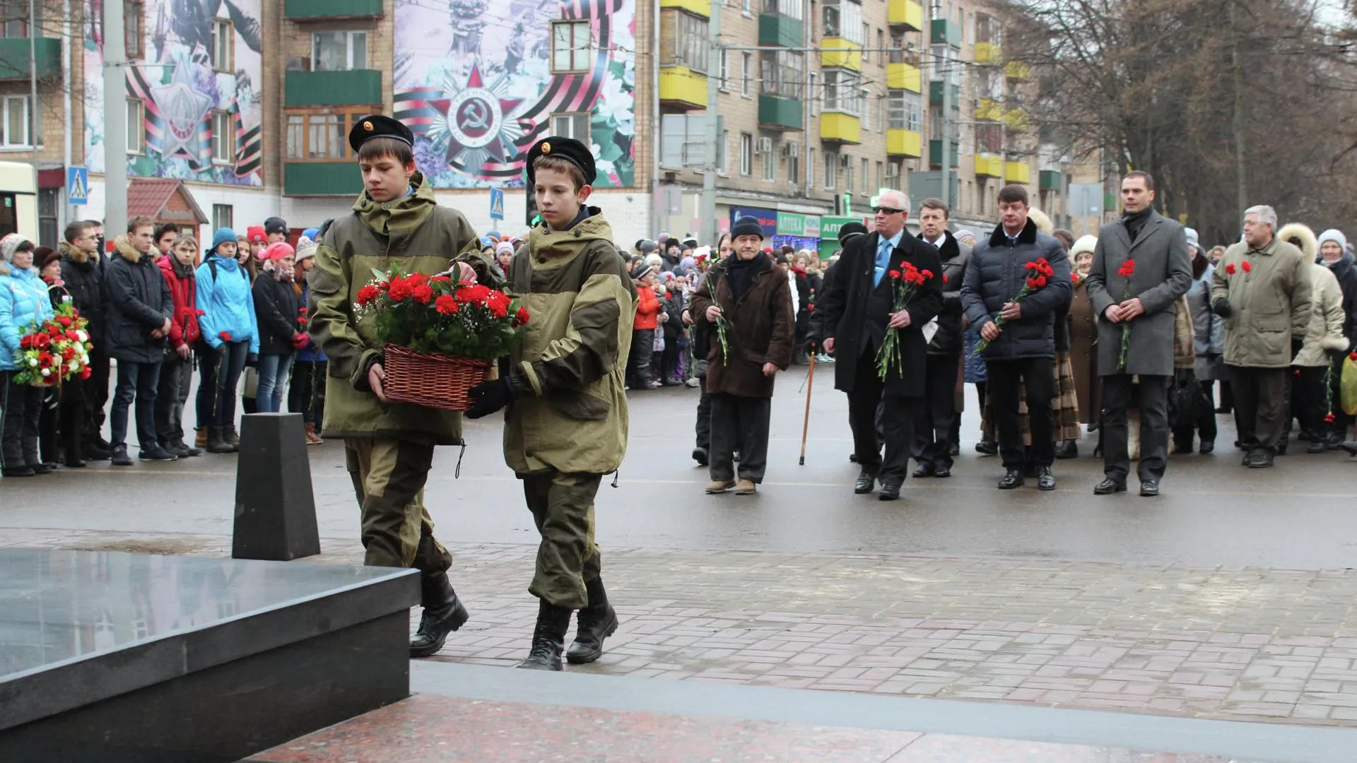 Праздничные митинги прошли в День Победы в микрорайонах Химок