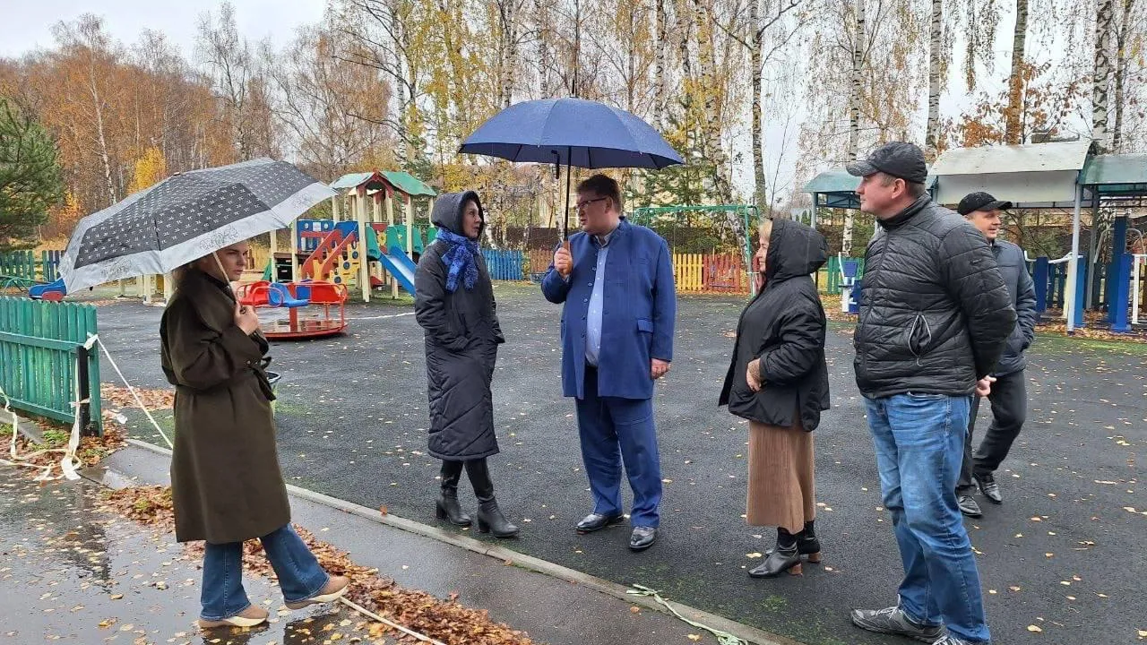 В деревне Подольска отремонтируют детскую игровую площадку