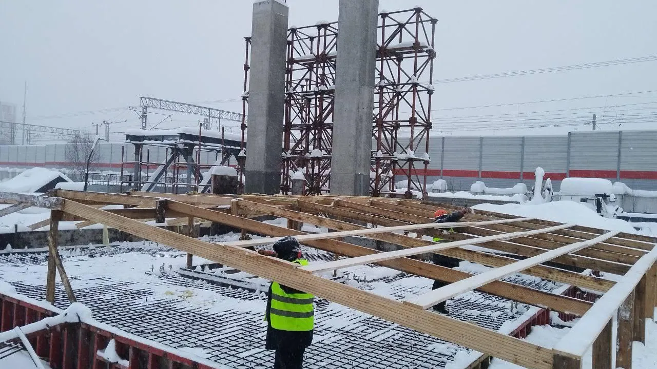 В Одинцове возобновили строительство надземного перехода у ЖК «Рублевский»