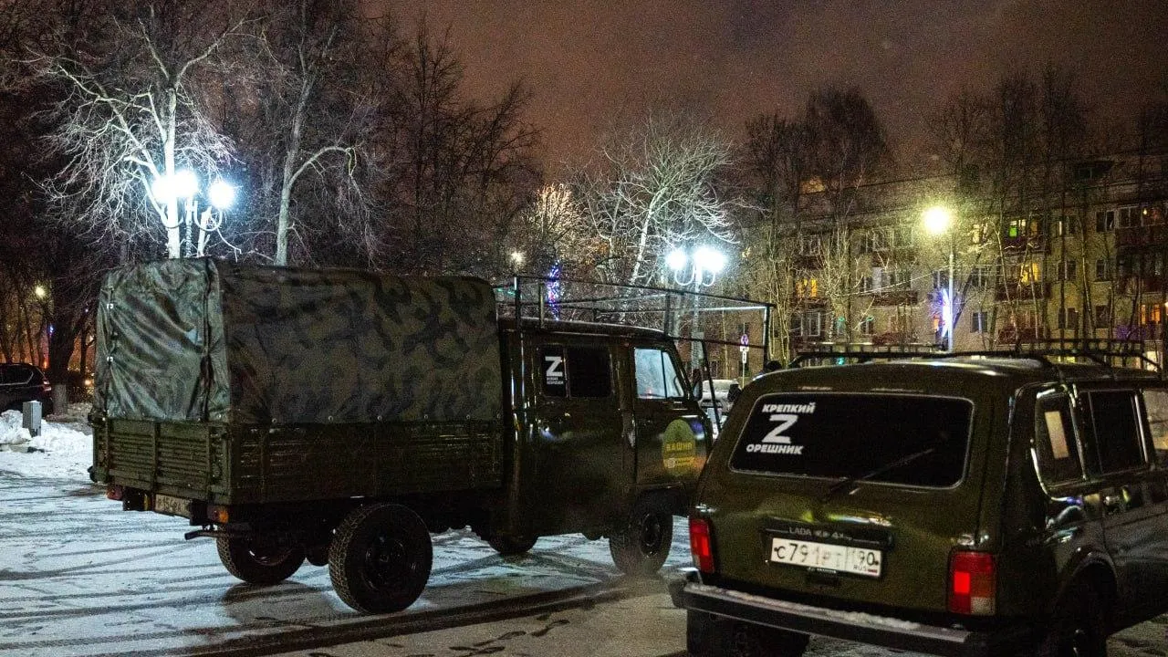 Власти Реутова передали в зону СВО автомобиль для помощи бойцам