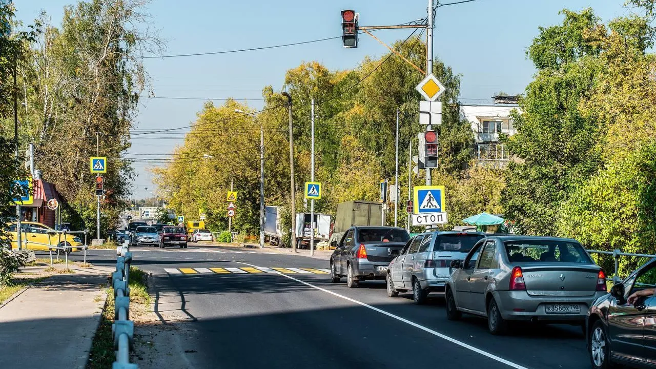 В Подмосковье оптимизировали работу еще трех светофоров за неделю