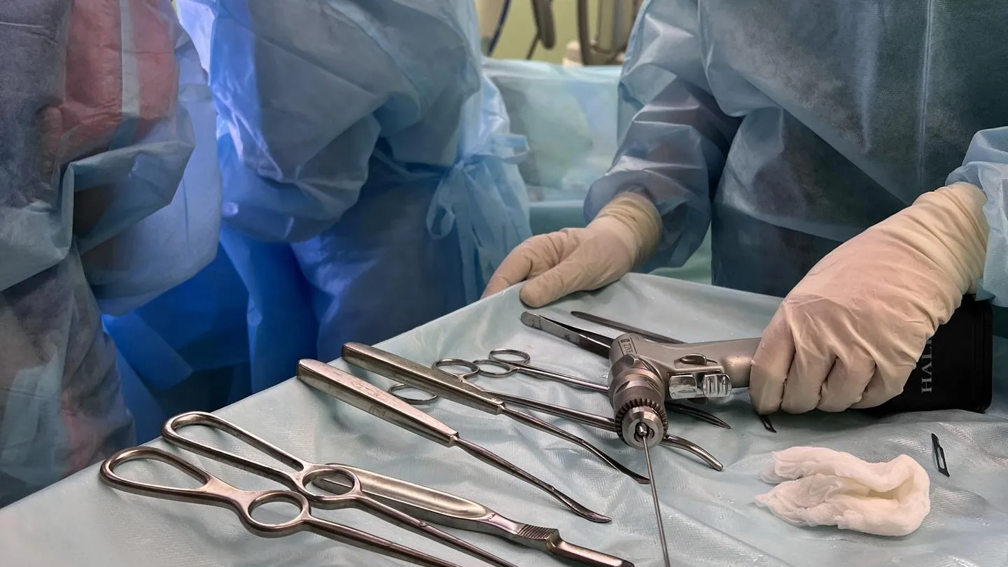 Детский травматолог Подмосковья объяснил показания к различным операциям