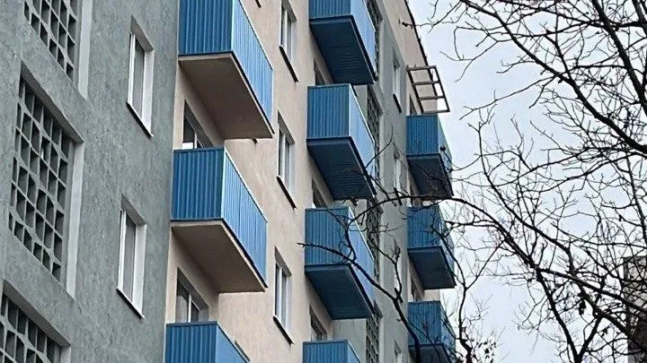 Подмосковные специалисты восстановили многоэтажку в Мариуполе на 85%