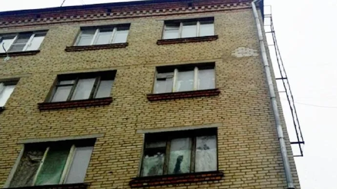 В Сергиевом Посаде УК привела в порядок стены фасада жилого дома на улице Центральной