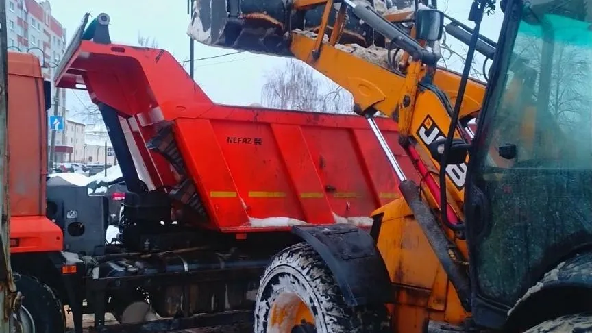 В Коломне и Озерах коммунальные службы ликвидируют последствия снегопада 13 февраля