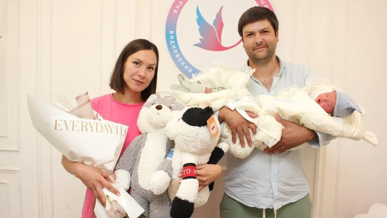 Вторую спонтанную двойню помогли родить пациентке врачи из Ленинского округа