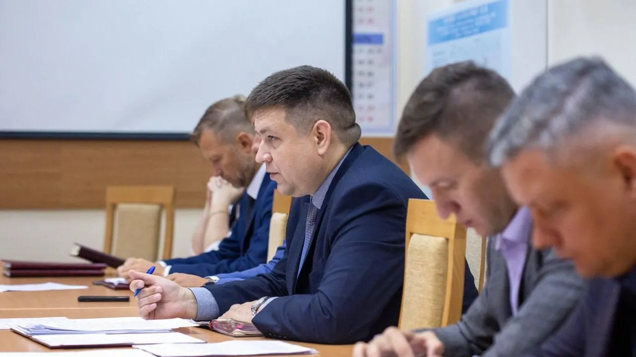 Жительница Подольска попросила обустроить дороги и освещение в деревне Слащево