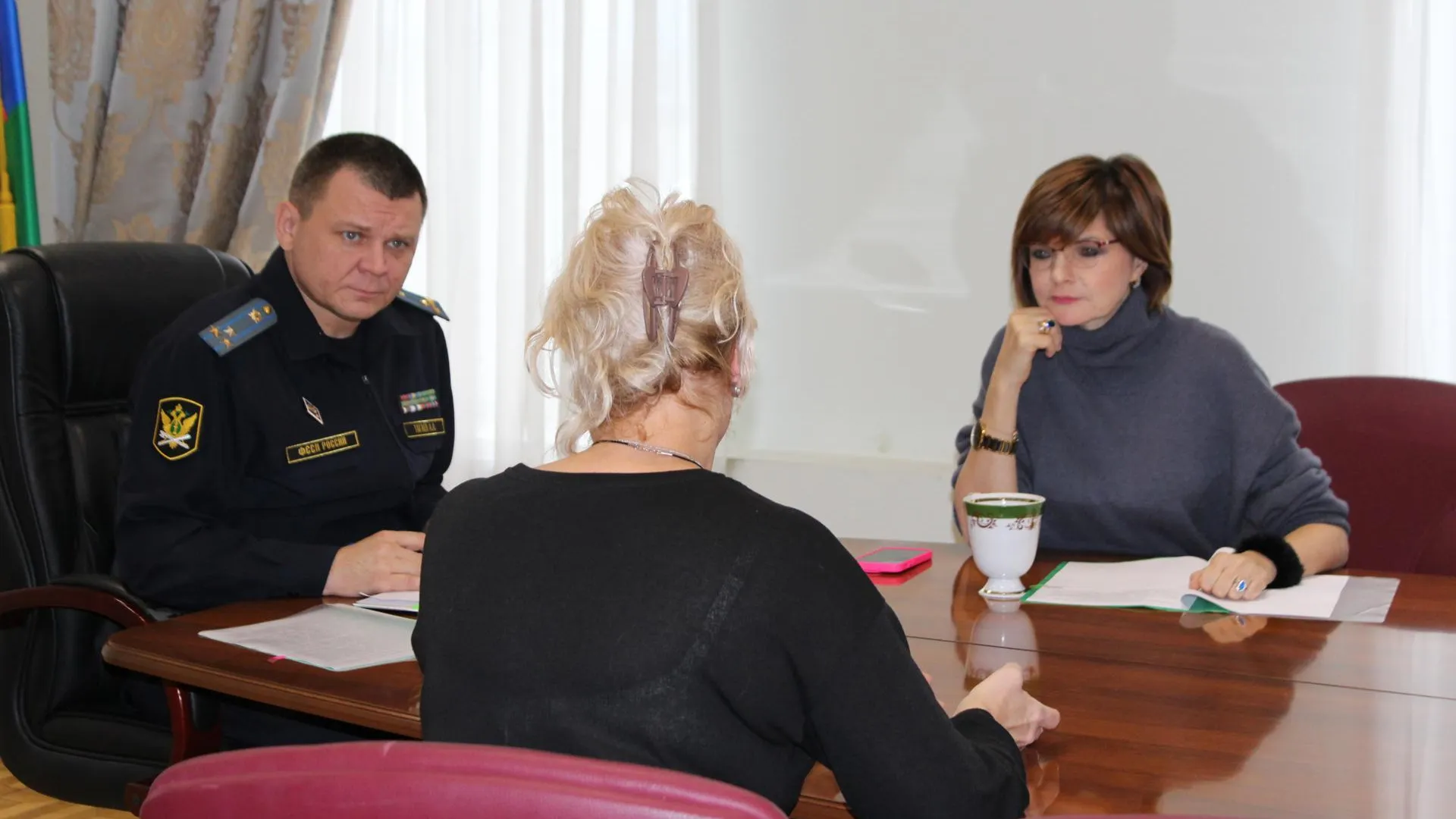 Судебные приставы Подмосковья ответили на вопросы граждан по правам детей