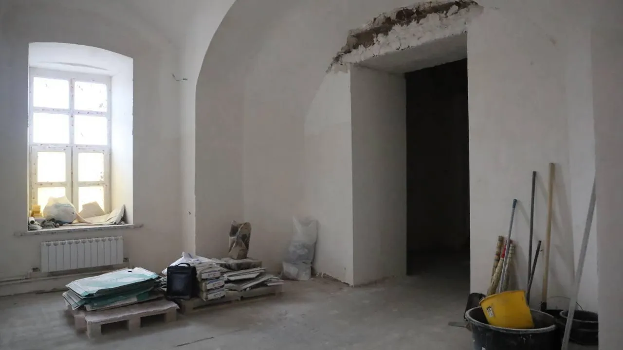 В церкви Святителя Николая Чудотворца в Серпухове начали установку дверей