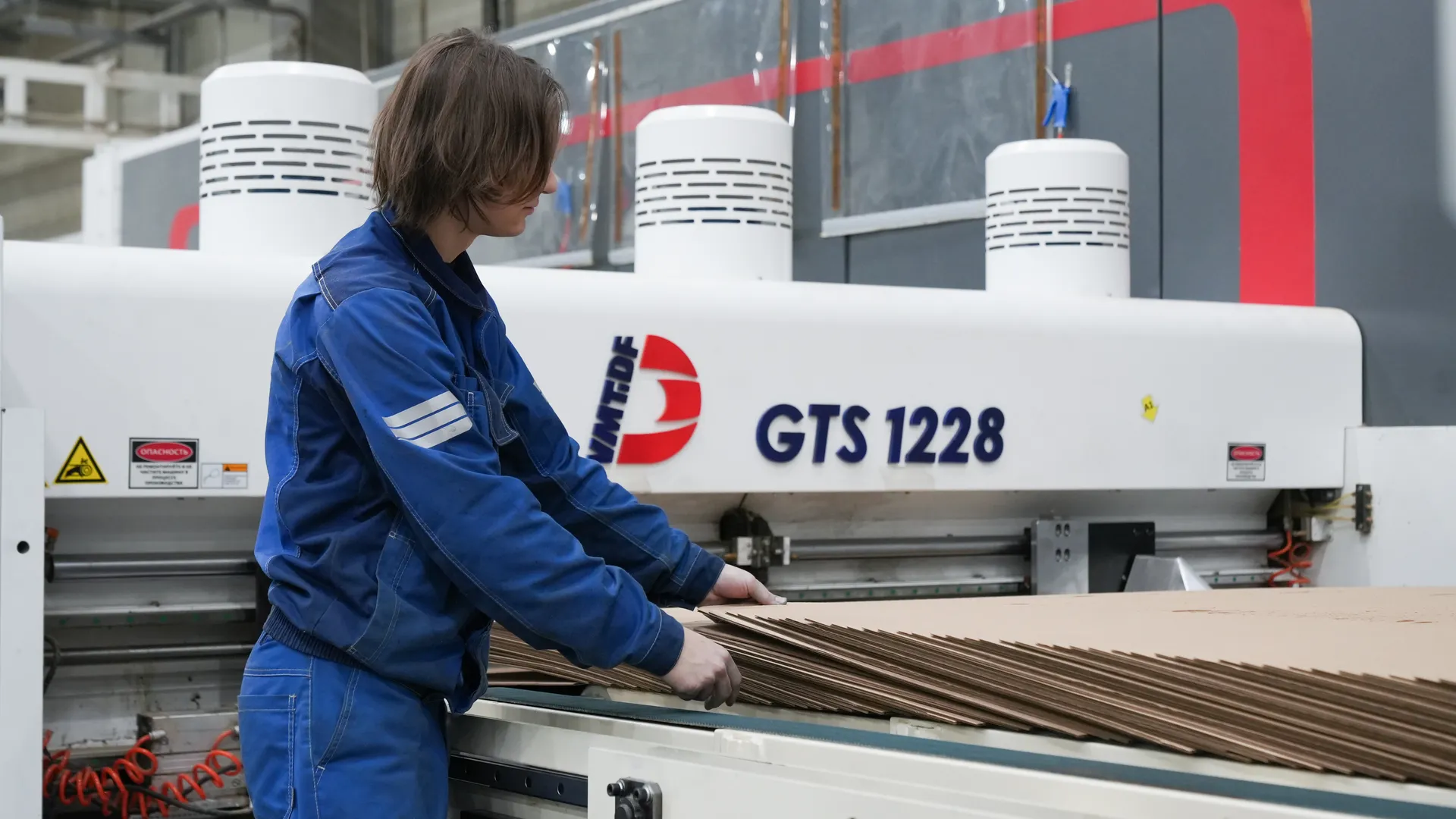 Ученые МФТИ в Подмосковье увеличили срок службы литий-ионных аккумуляторов