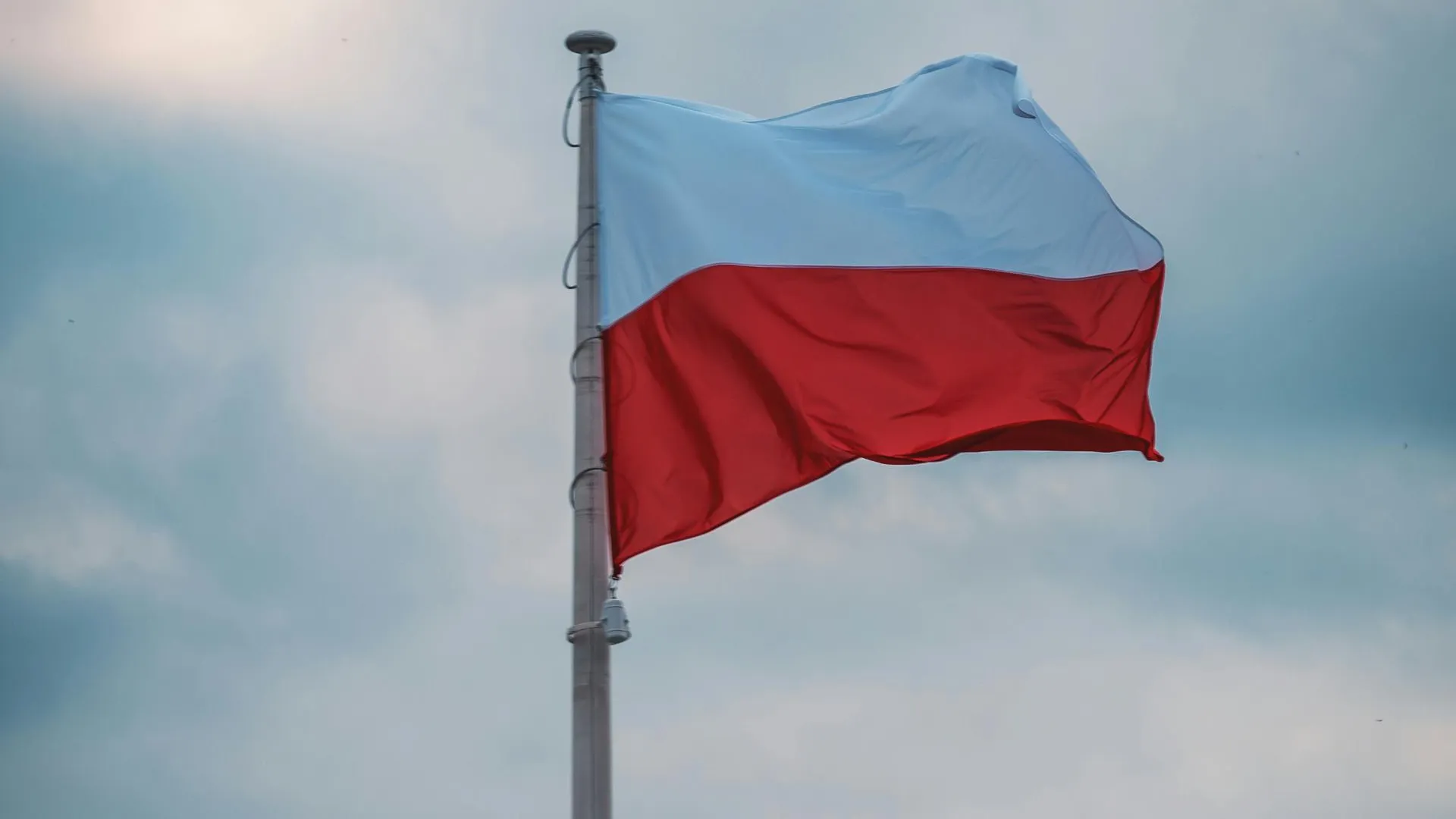 Польша предложила законодательно уровнять бандеровскую и фашистскую символики
