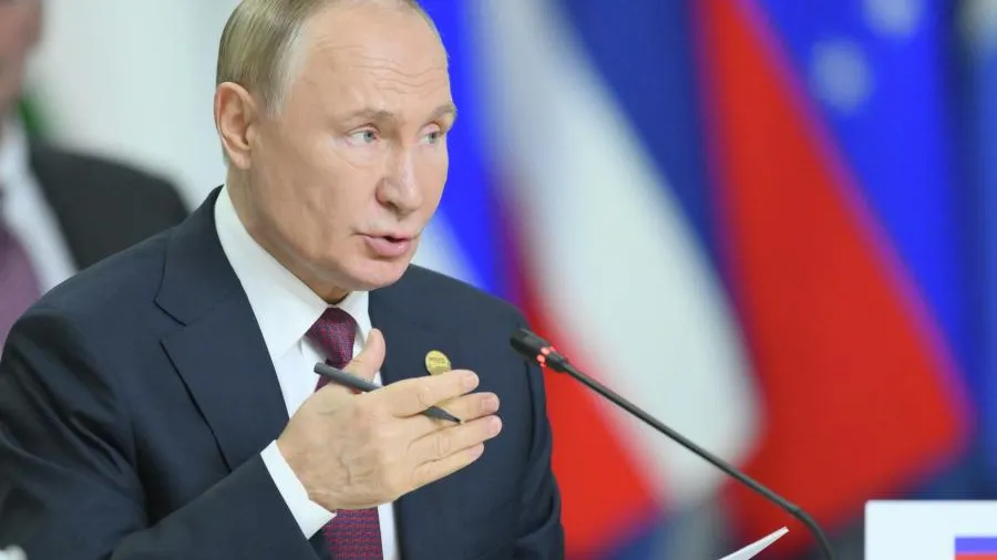 Путин: БРИКС утвердил Казанскую декларацию саммита и распространит ее в ООН