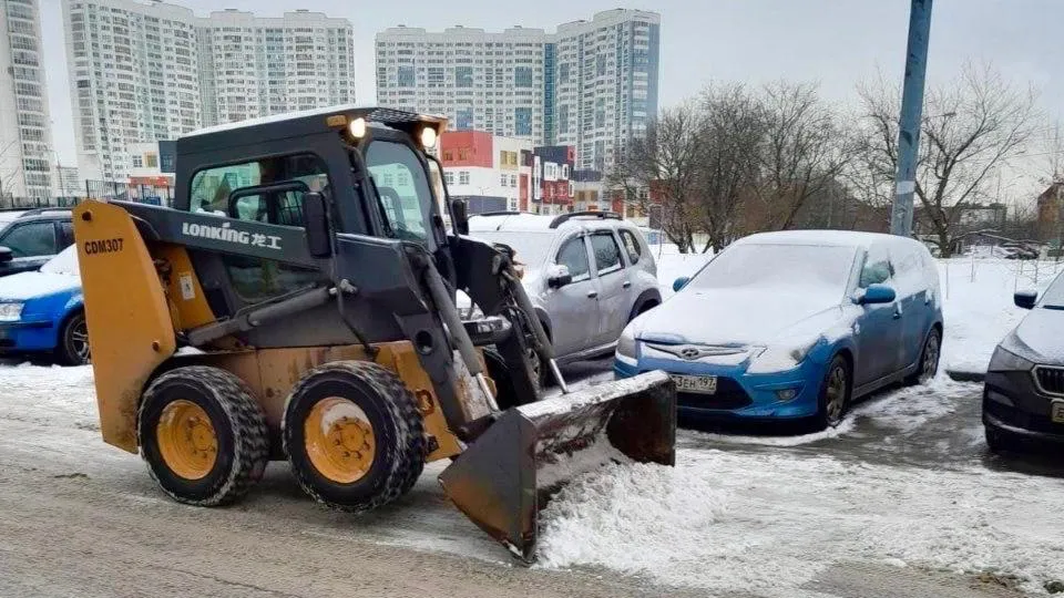 В Люберцах из дворов за неделю вывезли более 1,8 тыс кубометров снега