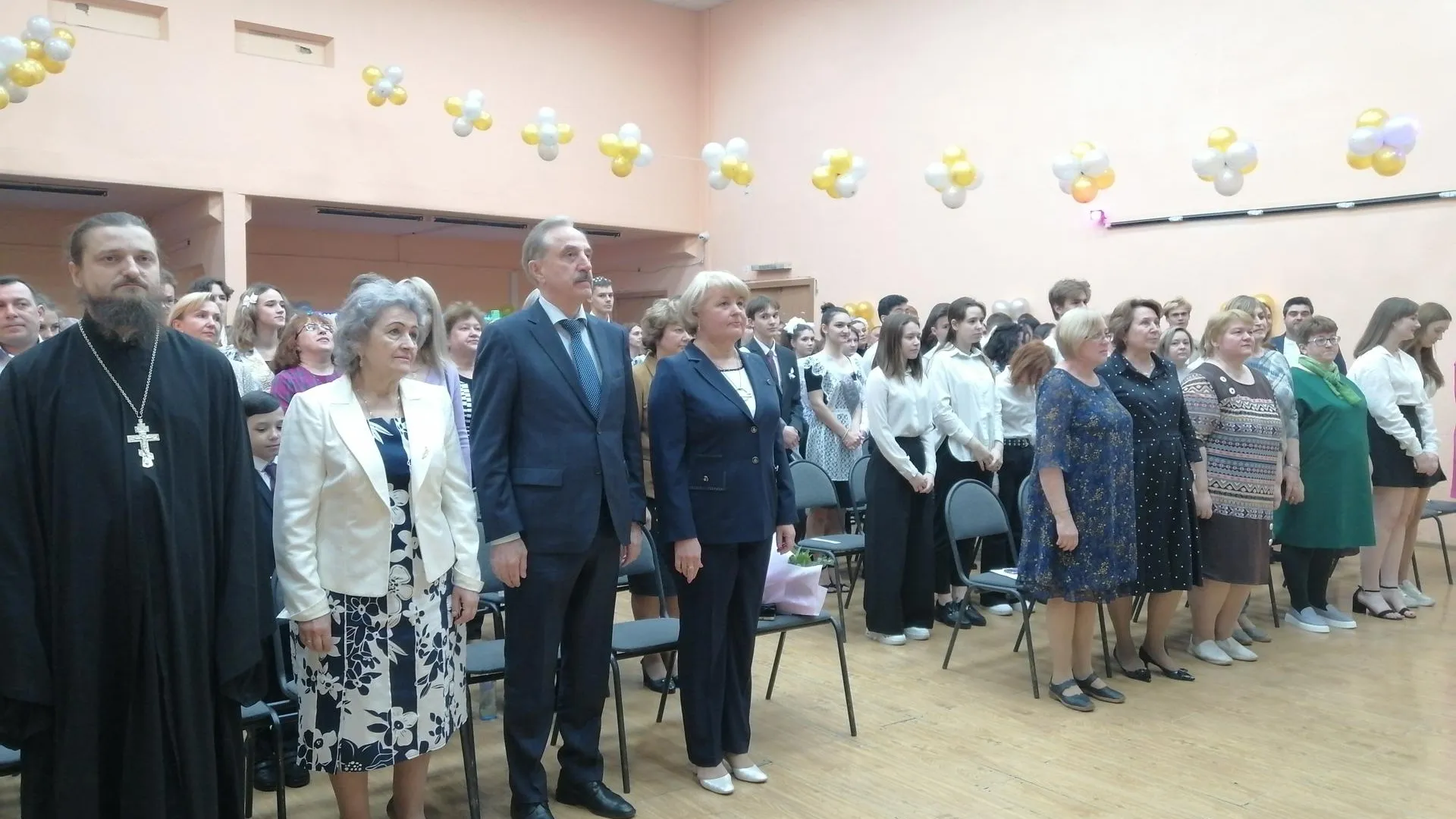 Последний звонок прозвучал для выпускников школы №25 в Люберцах