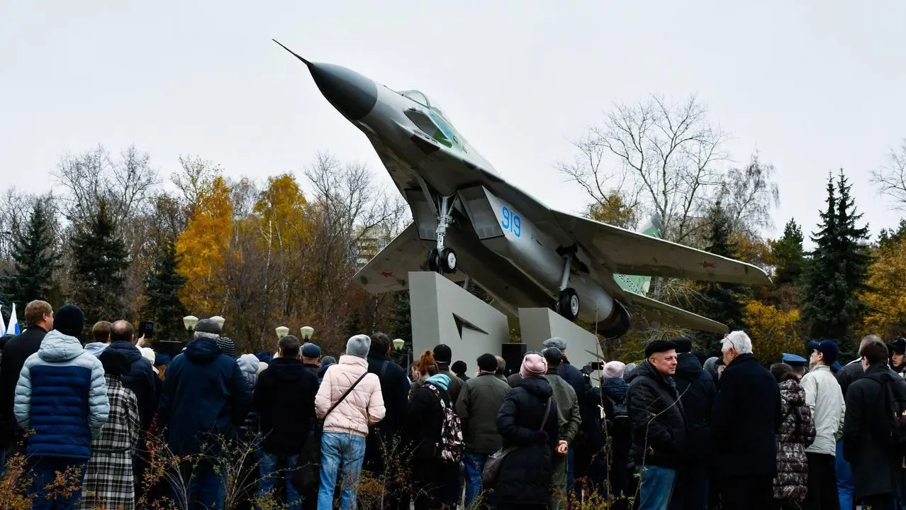 В Жуковском появился памятник испытателям