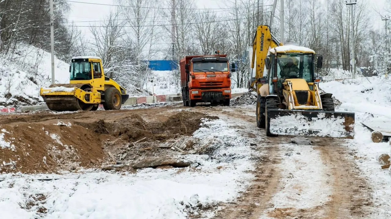 Ход капремонта моста через реку Молодильня проинспектировали в Истре