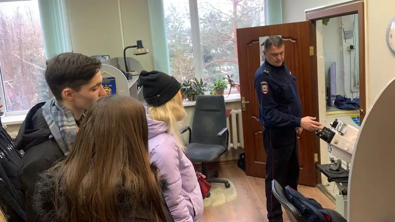 Сотрудники ОМВД России по округу Чехов рассказали студентам о службе в милиции