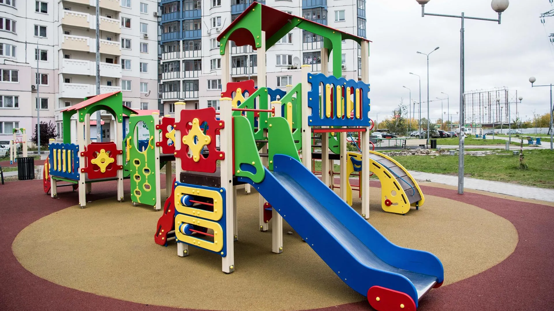 6,5 тыс дворов благоустроили в Подмосковье с 2014 года