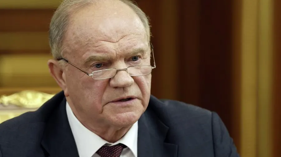 Зюганов назвал способ, как пресечь атаки дронов на Россию