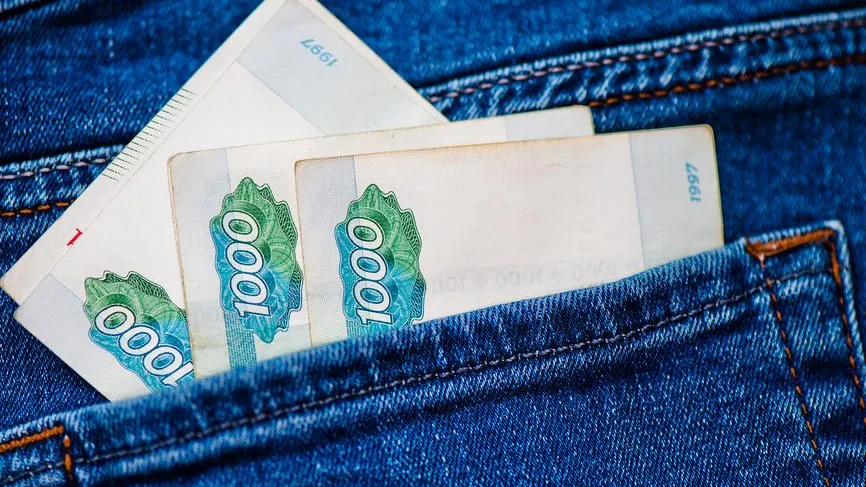 «1000 рублей в 2005 г позволяла прожить полмесяца»: эксперт — об инфляции в РФ