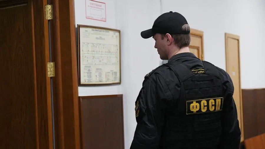 Многодетную мать из Сибири лишили детей из‑за долга за свет в 4 тысячи рублей